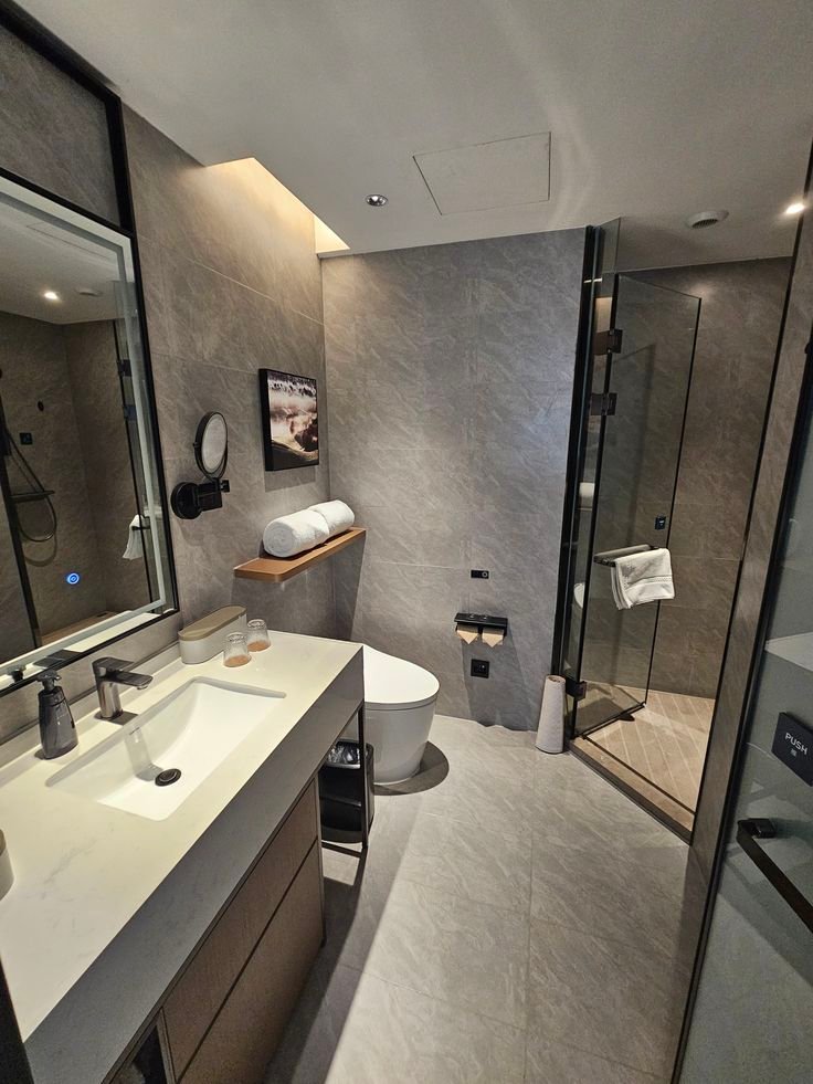 Bathroom — Executive Ocean Suite